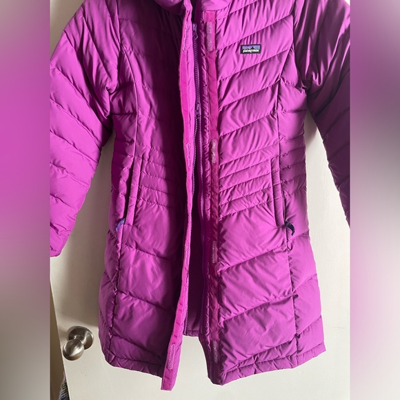 Patagonia Girls Down Coat - Picture 5 of 9